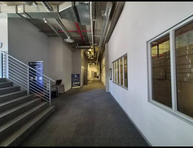 2,716M² WAREHOUSE TO LET IN HALFWAY GARDENS
